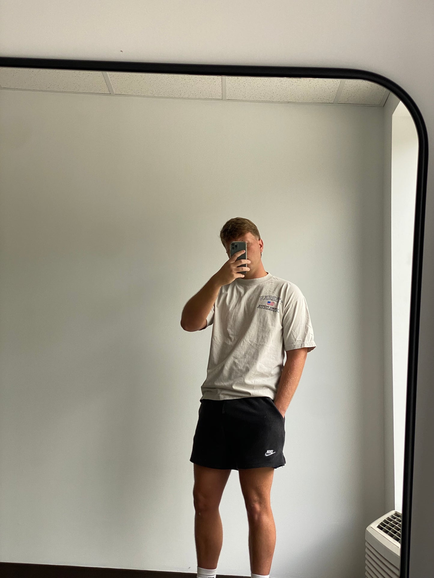 VARSITY FLAG T-SHIRT